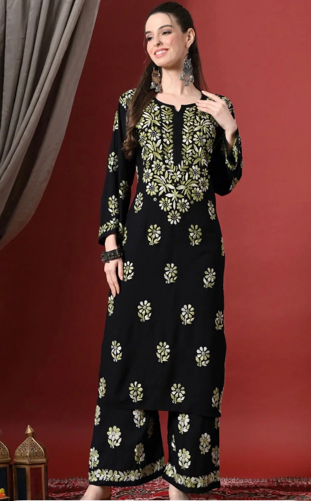 Women Floral Embroidered handcrafted Chikankari Kurta with Palazzos