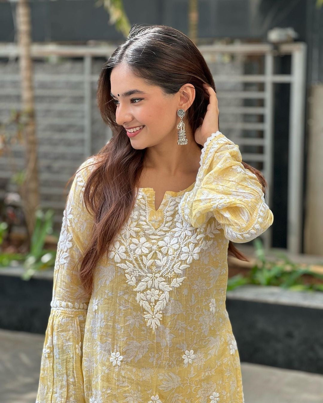 Anushka sen ~ yellow hand crafted Chikankari cotton kurta set