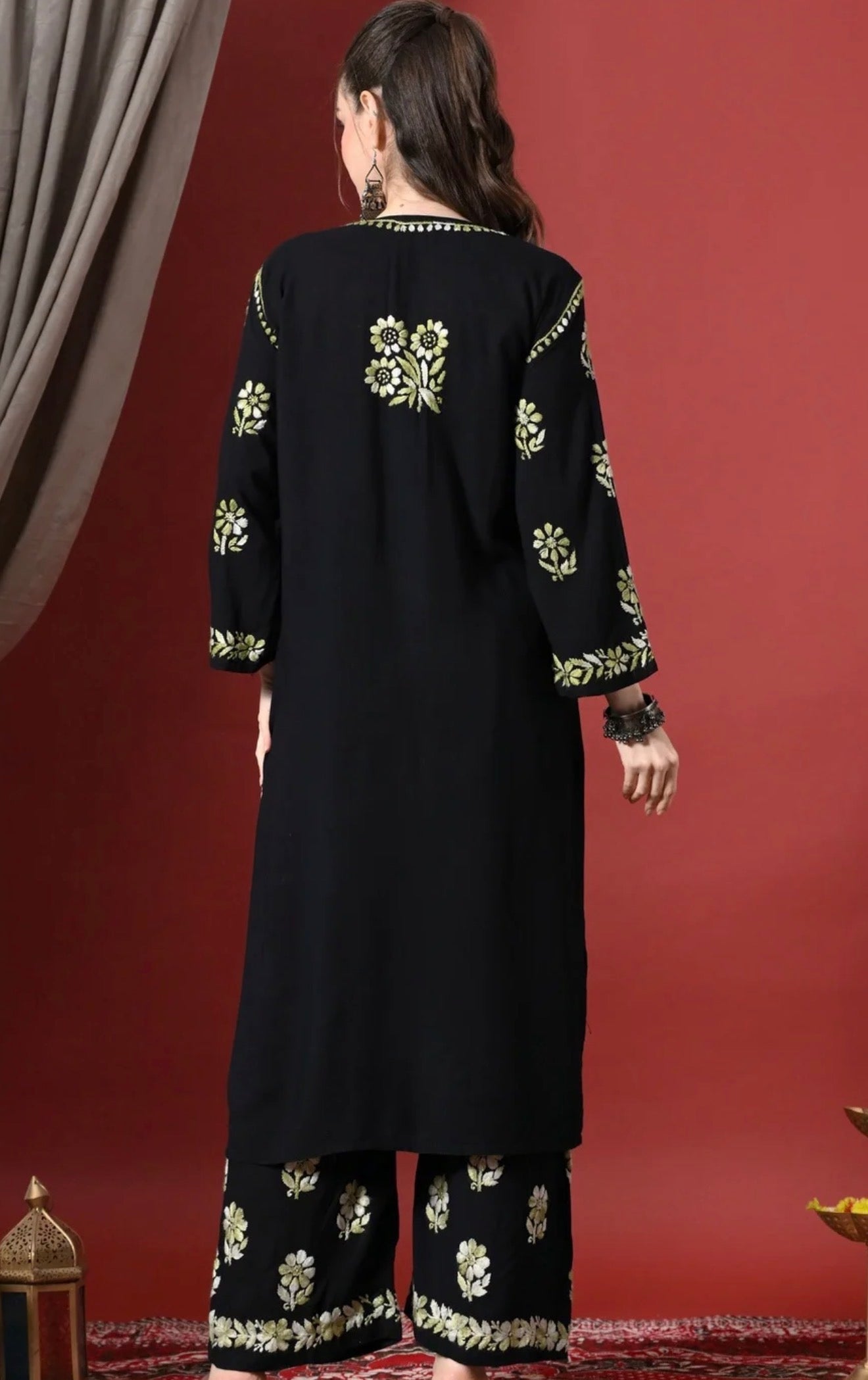 Women Floral Embroidered handcrafted Chikankari Kurta with Palazzos